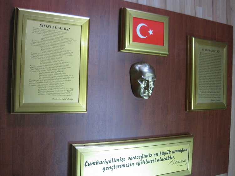 Atat�rk k��esi �rnekleri Atat�rk k��eleri Okullarda Atat�rk k��eleri Atat�rk k��esi �rnekleri Atat�rk k��esi uygun fiyata Atat�rk k��eleri sat���