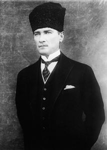 Atat�rk resmi �er�eveli Atat�rk portresi �er�eveli fiyatlar� en ucuz Atat�rk resmi �er�eveli imalat�