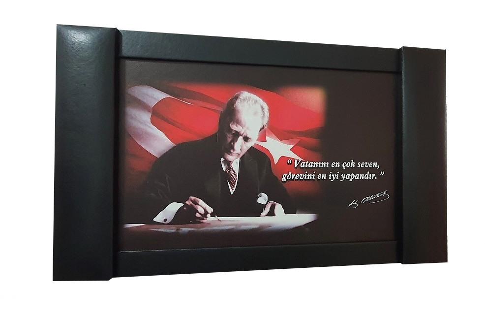 Atatürk Resimli Deri Makam Arka Fonu 100x160 cm